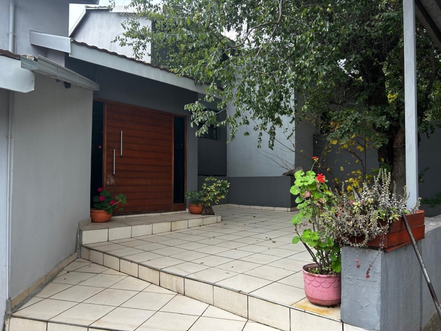 12 Bedroom Property for Sale in Boschfontein Gauteng